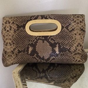 MICHAEL KORS CLUTCH